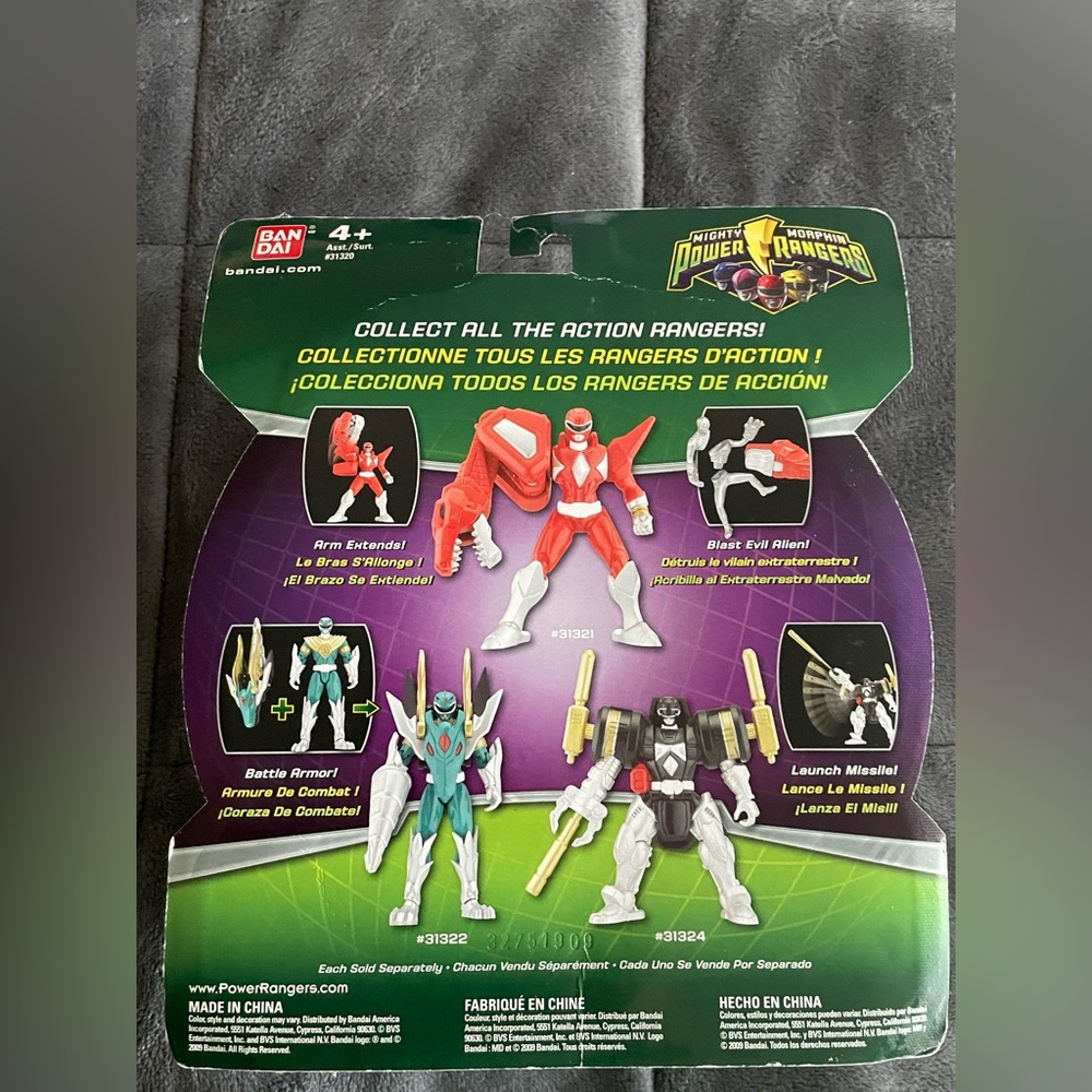 POWER RANGER action figure. RARE 2009 BNIB - Picture 2 of 2